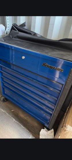 Snap-on Blue Rolling Tool Cabinet