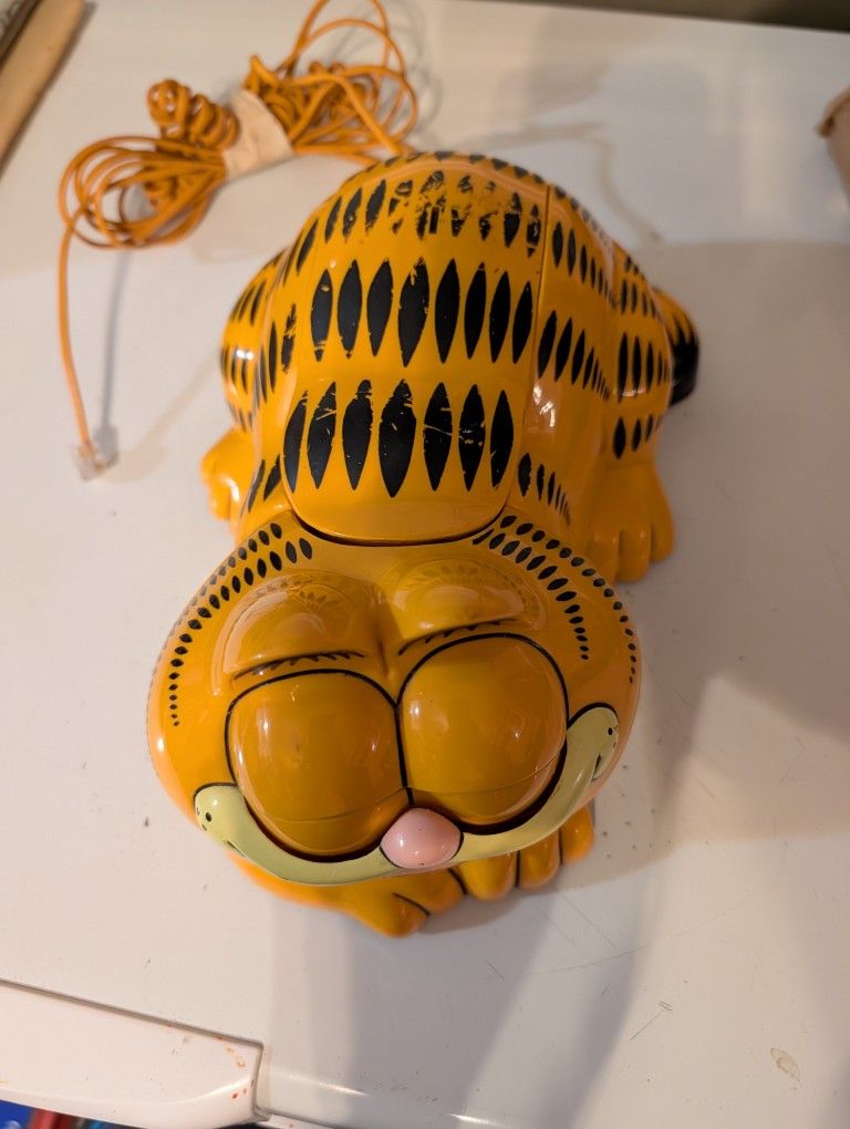 Tyco Garfield Phone
