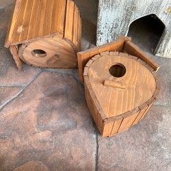 NEW SMALL BIRD HOUSES 