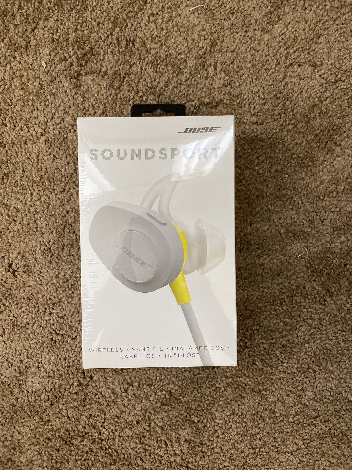 Bose sound-sport sealed never used bluetooth