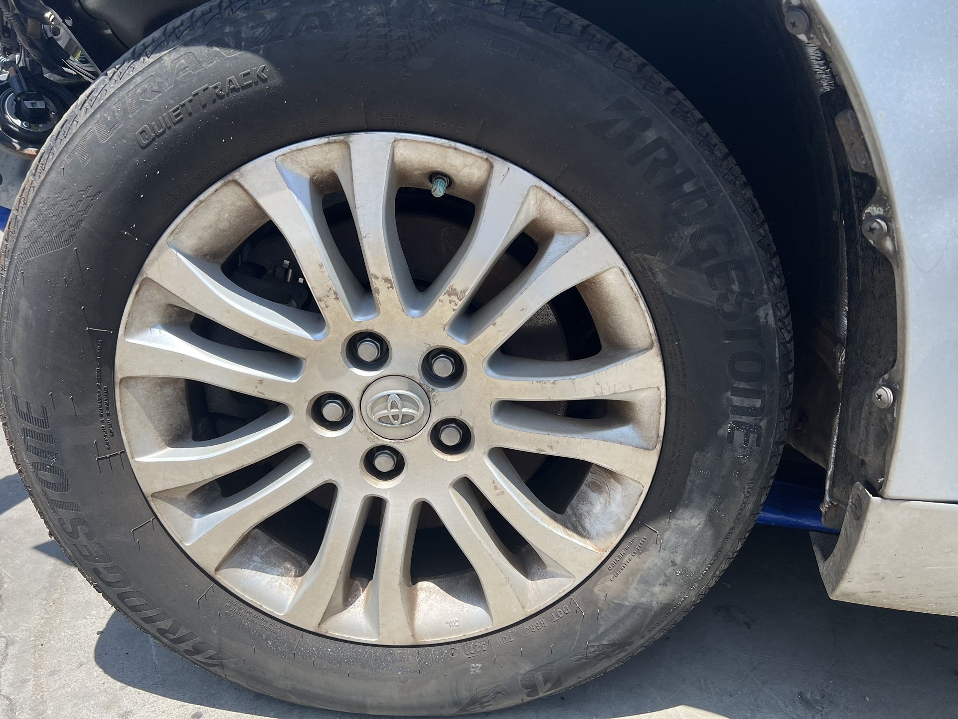 Toyota Sienna XLE Wheels Rims And Tires