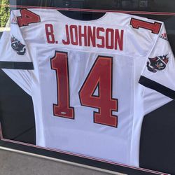 Brad Johnson Tampa Bay Buccaneers Signed Jersey W/COA.
