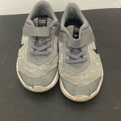 2Y Nike Flex Shoes
