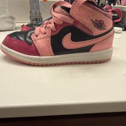 Jordan 1 Mid