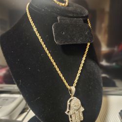 10k Gold Chain & Pendent 