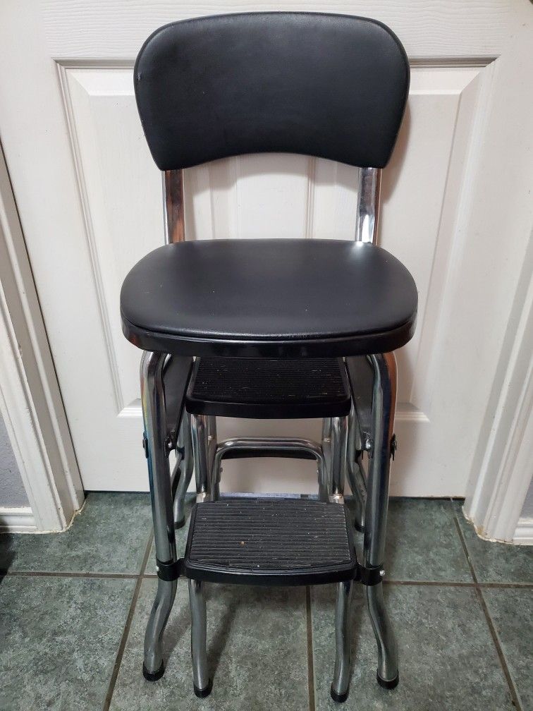 Leather Chair With Steps