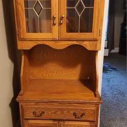 China Cabinet/ Hutch