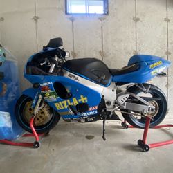 1996 Suzuki Gsxr