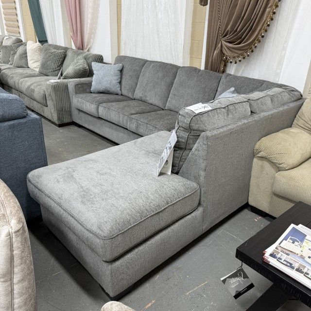 BRAND NEW ✌️ALTARI ALLOY LAF SECTIONAL