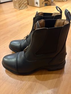Real Leather Ariat riding boots -size 8 women’s