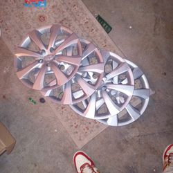 Hubcaps For Toyota 
