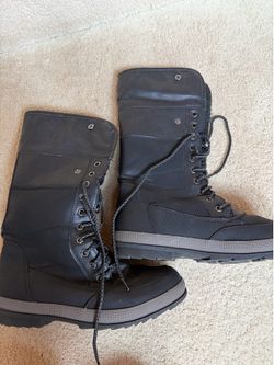 Women’s snow boots