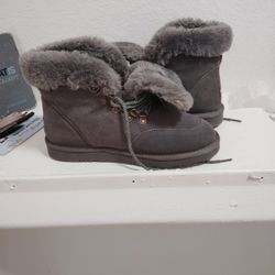 Grey Boot