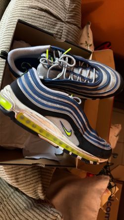 Size 13 men’s Nike air max 97