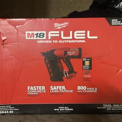 NEW Milwaukee M18 FUEL Duplex Nailer 2844-20 + Nails
