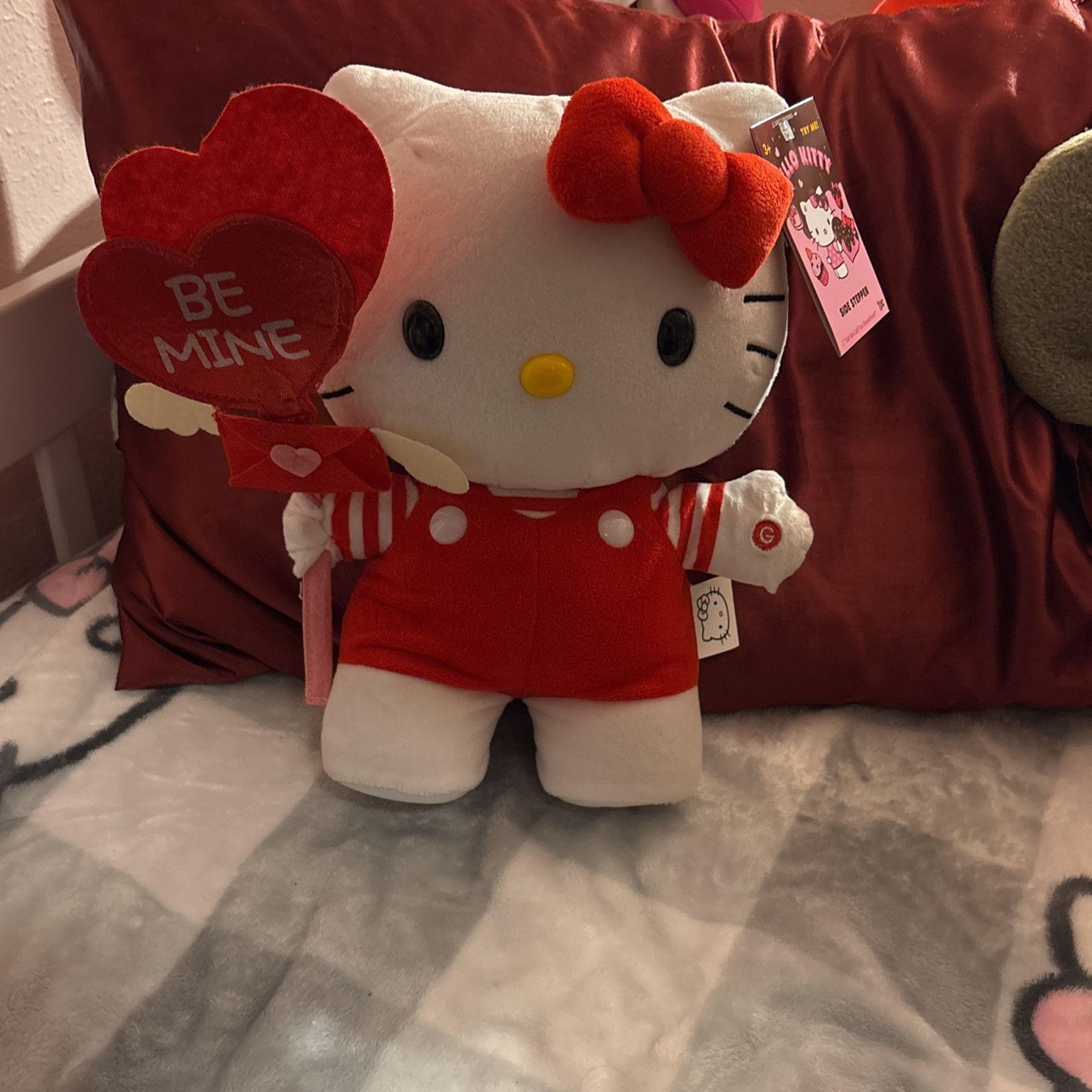 Sanrio Hello Kitty Greeter