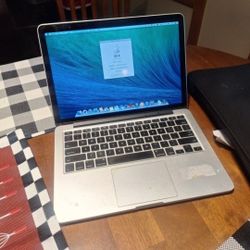 Macbook Computer 4 GB OSX