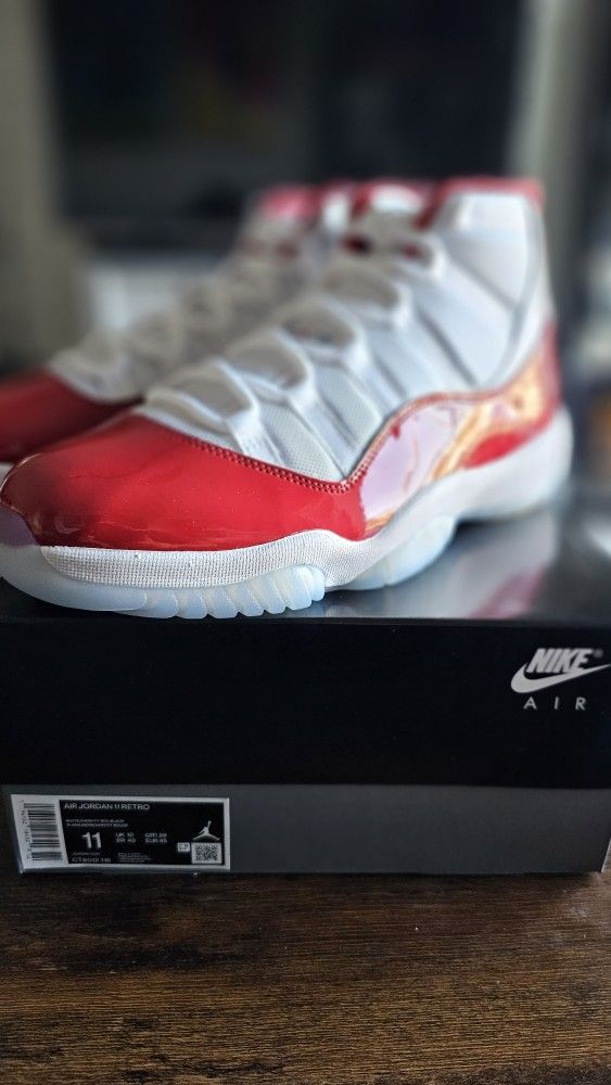 Air Jordan 11 "Cherry"