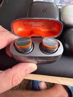 2026 pi8 McLaren b&w, Bowers and Wilkins flagship ANC earbuds pi8 Mclarin edition 2026 $500+