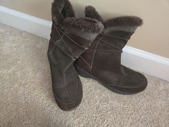 Ladies boots