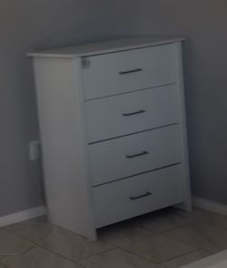 Bed and dresser for sale