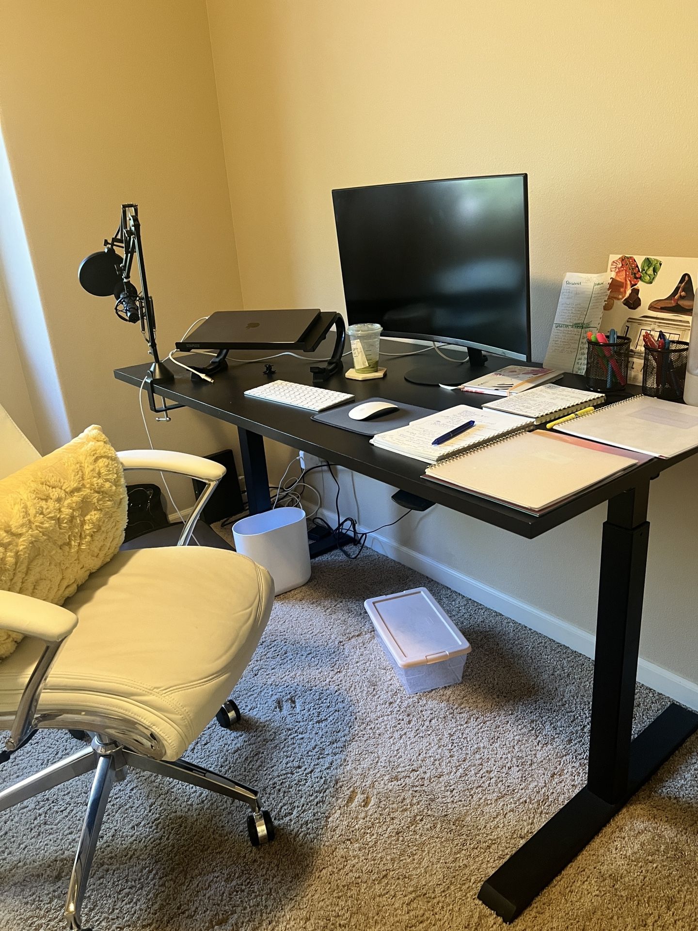 Standing desk