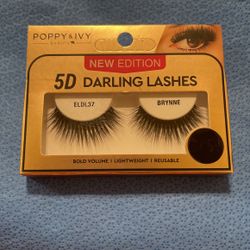 *Lashes*
