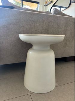 Metal white martini side table