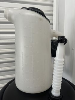 Oil Dispenser With Lid Brand New.