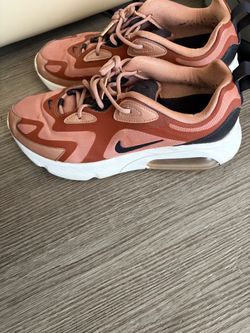 Gold Rose Pink Nike sneakers W 9