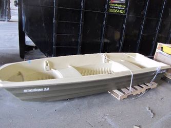 Sun Dolphin American 12 (Boat)
