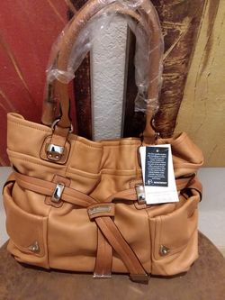 Gorgeous makowsky new leather