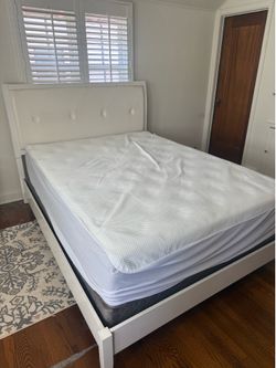 Bedroom set