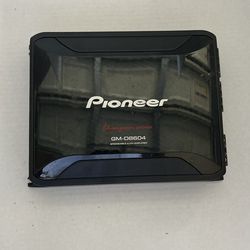 Amp Pioneer GM-D8604