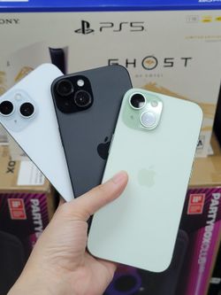 iPhone 15 Plus 6.7" (Unlocked) 512GB Heavy Used Green