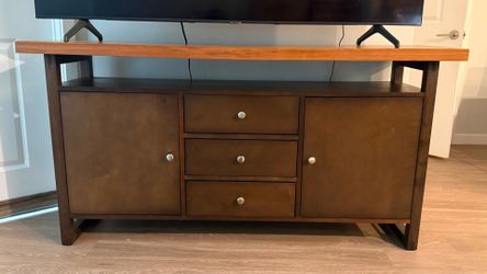 TV Stand / Mesa para TV