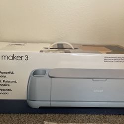 NEW Circut Maker 3 & Digital Content Library BUNDLE