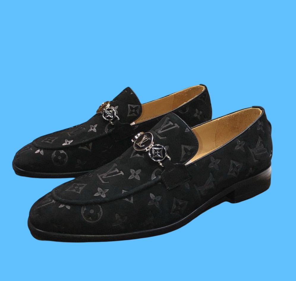 MENS LV. SHOES
