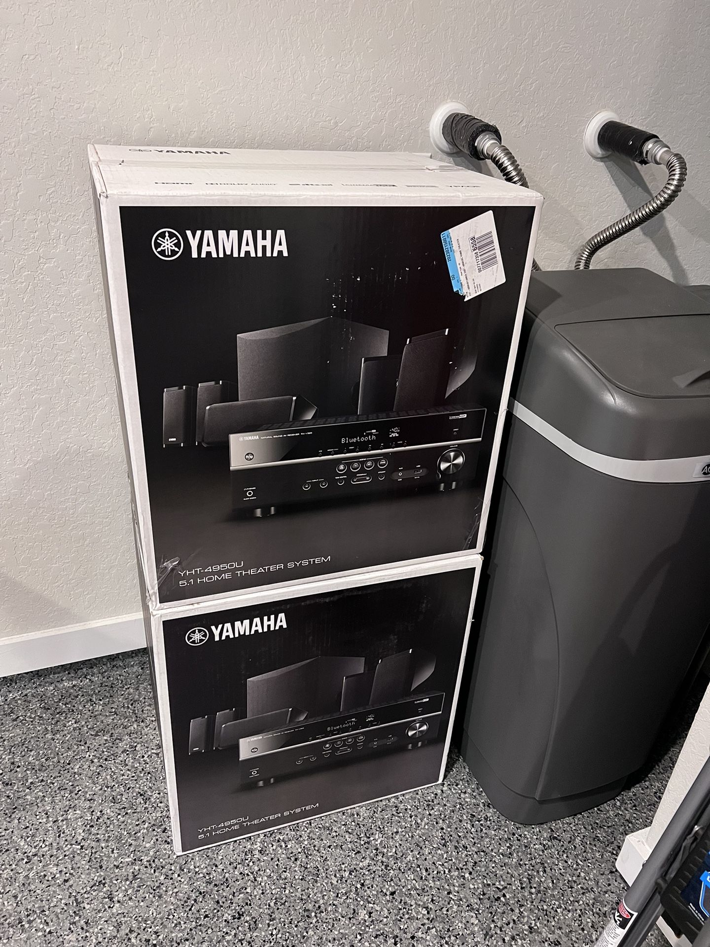 Yamaha 5.1Channel 4K Home Theater Speaker System (READ) for Sale in