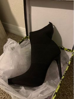 Black high heel pointed toe bootie