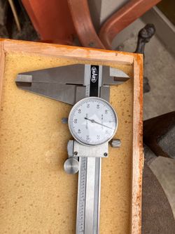 dial calipers
