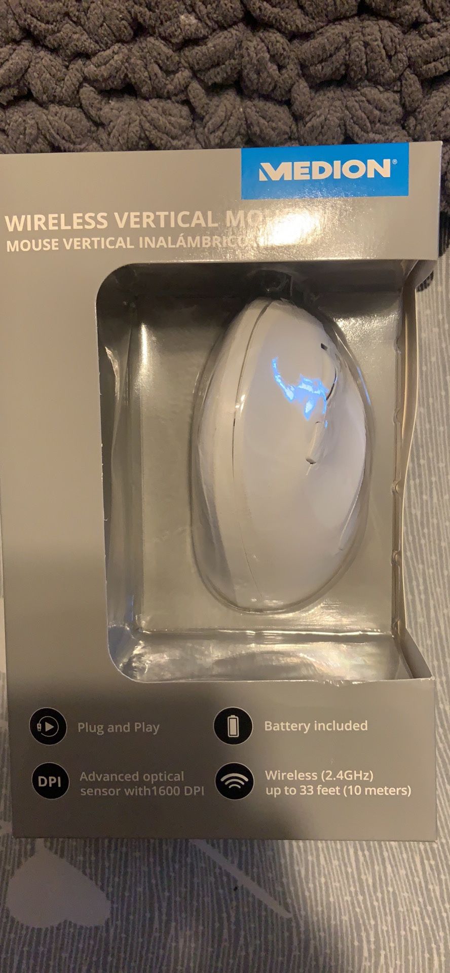 Wireless vertical mouse new in box