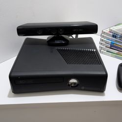 Xbox 360 + Kinect + 7 Games