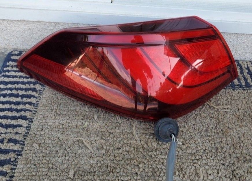 2015 - 2019 INFINITI Q70 Q-70 LEFT
TAILAMP TAIL LAMP LIGHT DRIVER SIDE
GENUINE USED OEM. i1