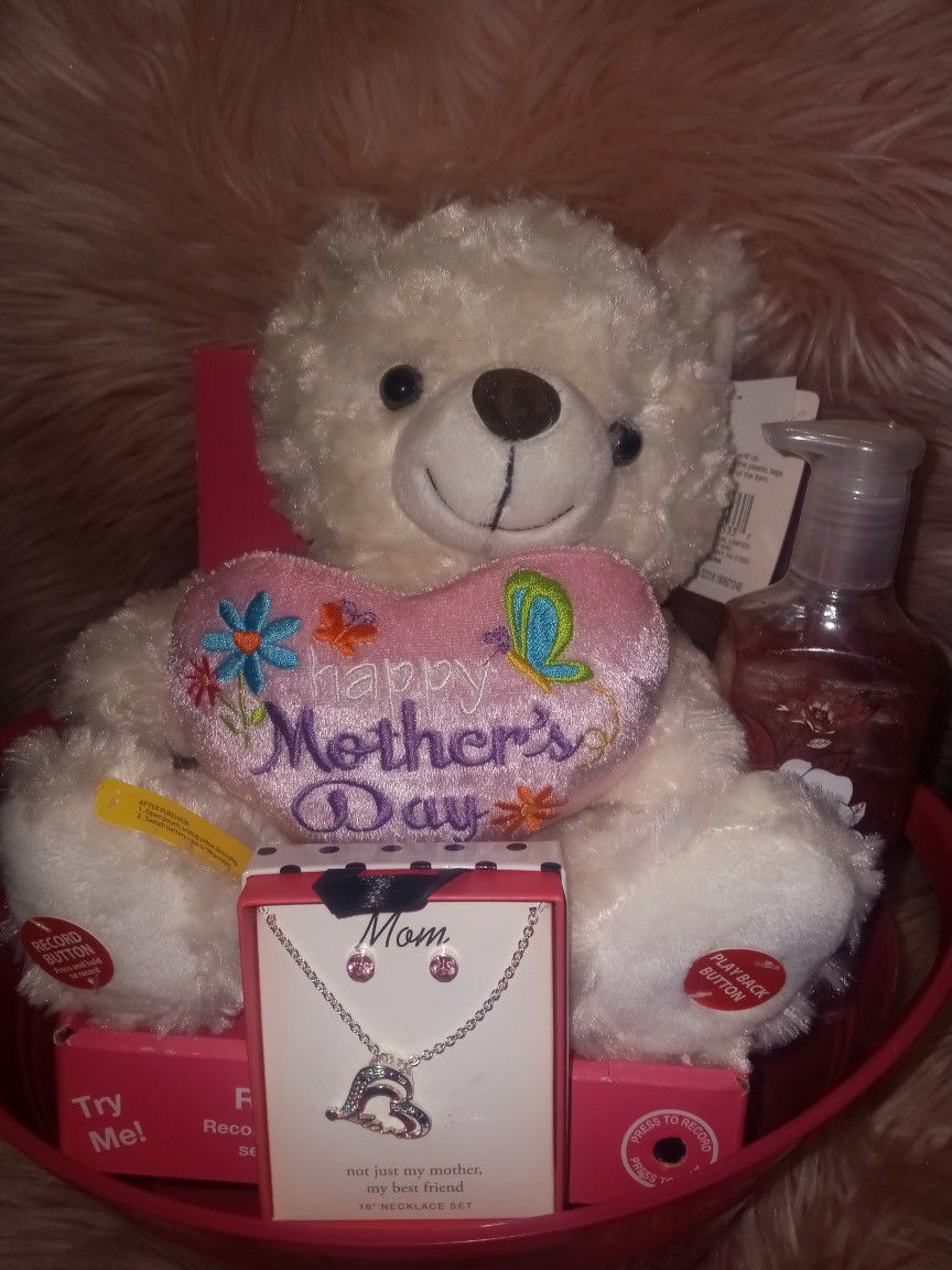 Mother's Day Recordable Bear Gift Basket New 
