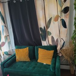Hermoso Two Love Set Con Cortina Ingluidas Estan Como Nuevo