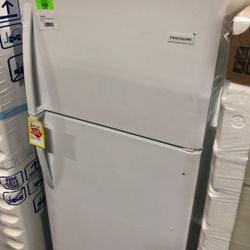 Frigidaire Top Freezer Refrigerator