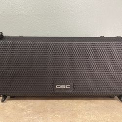 QSC LA108 Line Array Speaker