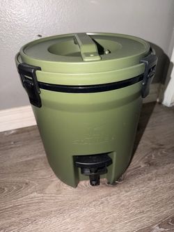 Stanley Insulated Water Jug Cooler green