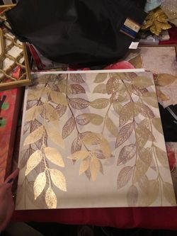 Leaf wall decor